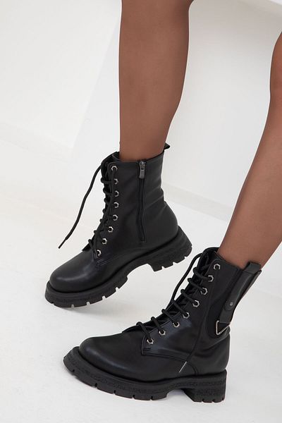 SOHO Μαύρα γυναικεία μποτάκια - 2006 Model Bootie