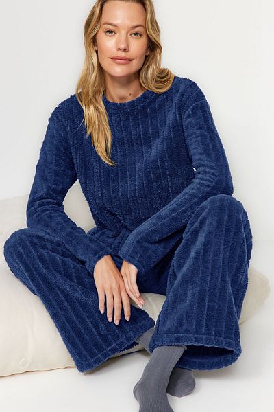 Trendyol Collection Zimní pletená sada pyžama Wellsoft v námořnické modré Thmaw24Pt00042