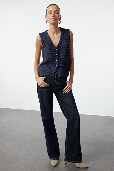 Trendyol Collection Sötétkék V-nyakú, puha textúrájú mellény - gombokkal, TWOAW25YE00013