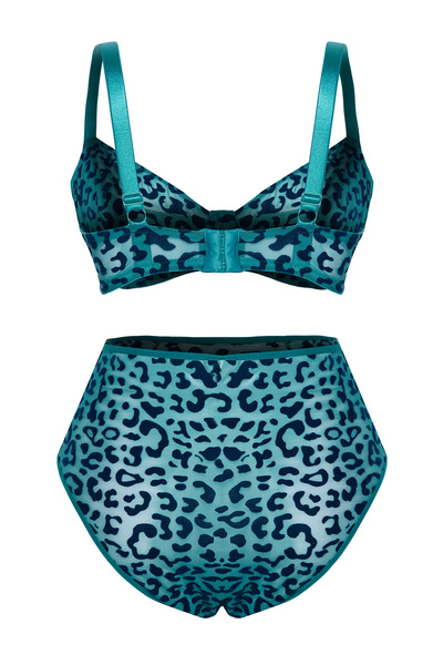 Trendyol Curve Magas derekú, plusz méretű leopárdmintás olajbársony fehérnemű szett - TBBAW25DG00001