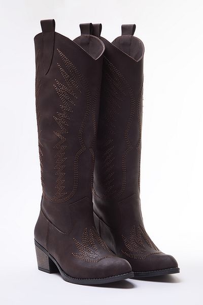 TRENDYOL SHOES Дамски каубойски ботуши с бродиран блоков ток в тъмнокафяво TAKAW25CZ00016
