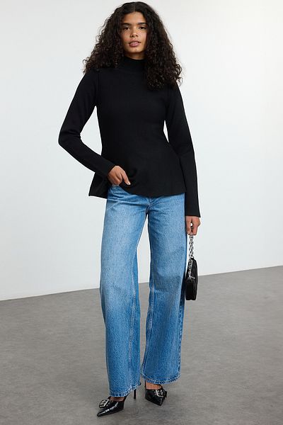 Trendyol Collection Pulover negru din tricotaje premium - guler vertical, fir special TWOAW25KZ00301