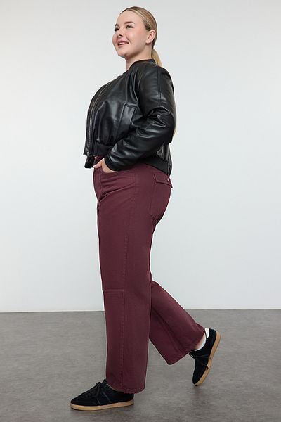 Trendyol Curve Burgundowe regulowane w pasie szerokie nogawki plus size jeansy Tbbaw25Cj00021