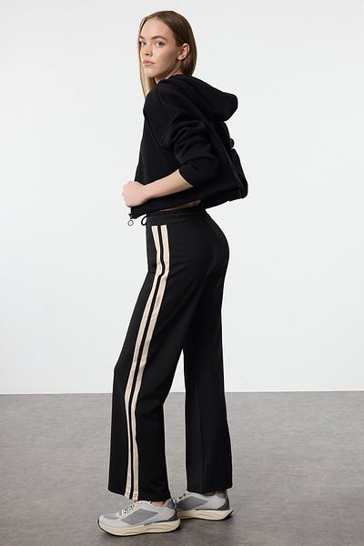 Trendyol Collection Μαύρο ζεστό εσωτερικό Raster Winter Diver/Scuba ύφασμα πλεκτό αθλητικό παντελόνι THMAW25EA00011