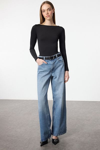 Trendyol Collection Corp tricotat negru cu capsă flexibilă - mânecă lungă, gât barcă, corp mulat TWOAW25BD00000