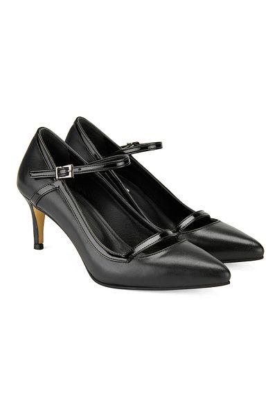 Desa Women's Black Leather Classic Shoes