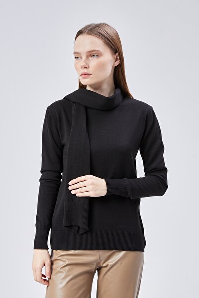 MA ananas Жіноча трикотажна блуза з чорним шарфом