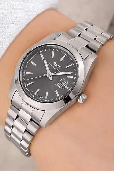 Romanson 5 Atm Waterproof Silver-Black Color Women's Watch with Steel Band - Calendar Detail Rms242