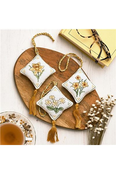 Anchor Ake0027-00002 Model Decorative Embroidery Kit