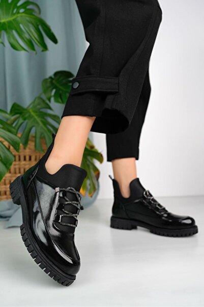 MOD10 Kadın Kısa Bot Rugan Içi Tay Tüyü Süs Bağcıklı Dalgıç Kumaş