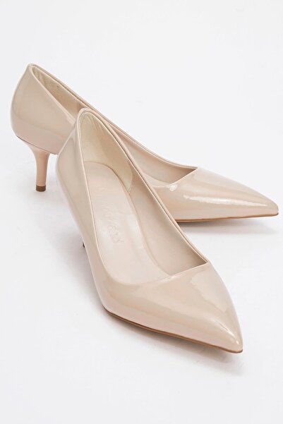 Ccway حذاء نسائي من الجلد اللامع - بمقدمة مدببة