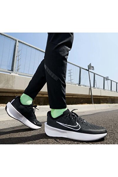 Nike Interact Run Men's Casual Sneakers