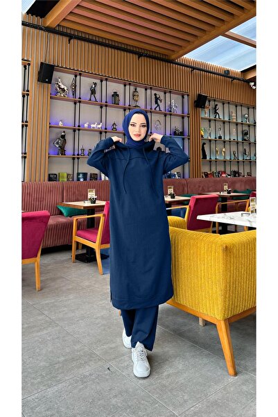 Bwest طقم رياضي مكون من قطعتين بقلنسوة وفتحة جانبية - 03034.202 - أزرق داكن فاتح