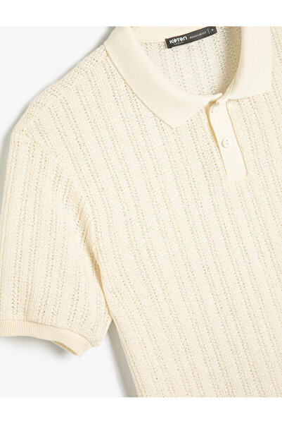 Koton T-Shirt mit Rollkragen und strukturierten kurzen Ärmeln