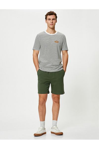 Koton Basic-Webshorts mit Spitzenbund und Taschendetail