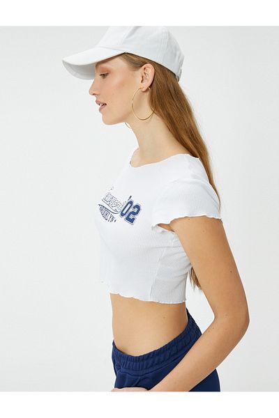 Koton New York Crop T-Shirt με κοντό μανίκι Crew Neck Slim Fit