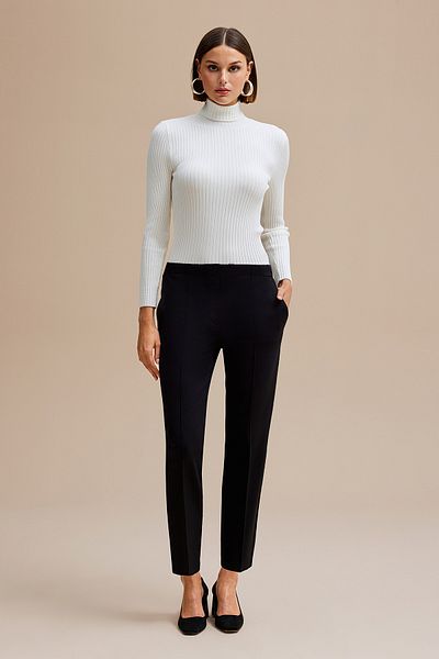 Naramaxx Front Stitched Slim Fit Knitted Trousers