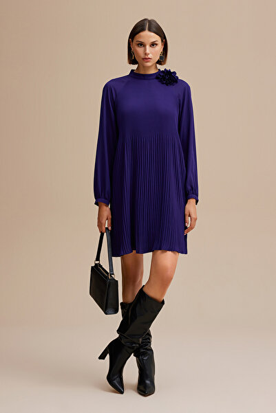 Naramaxx Gül Detaylı Piliseli Elbise