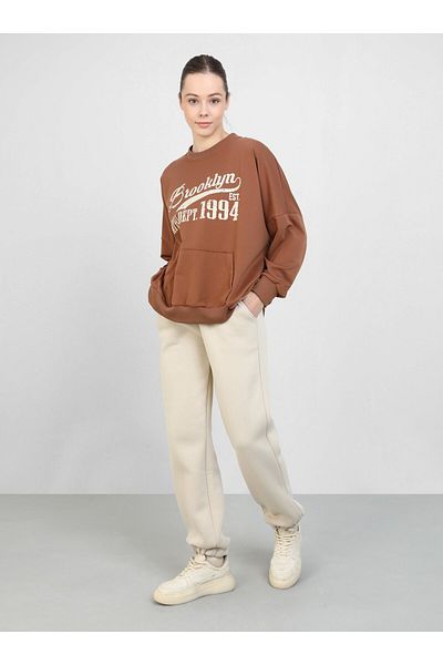 Benin Benin Raised Jogger Pants - Bone Model