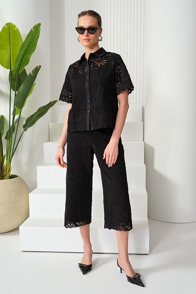 Naramaxx Capri Length Stylish Lace Pants