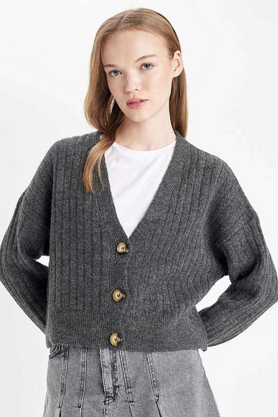 DeFacto Regular Fit V-Neck Basic Plain Button Knitwear Cardigan R1389Az24Wn