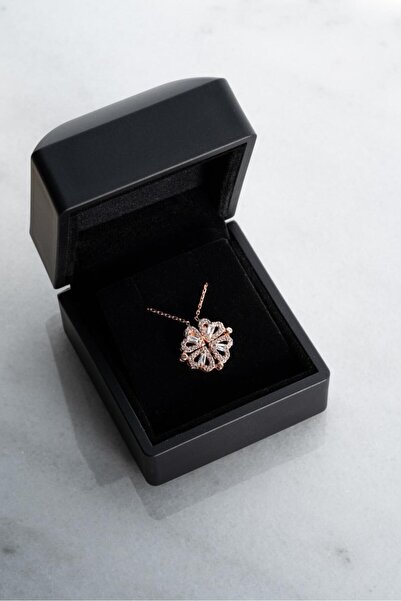 ESSARE 925 Ayar Gümüş Işıklı Kutuda Açılır Kapanır Mıknatıslı Baget Taşlı 4 Y...