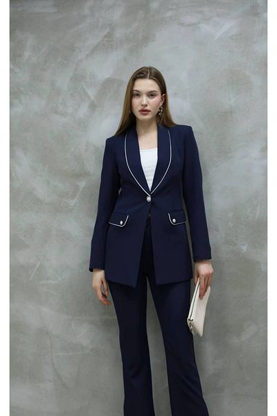 Bella Breeze Costum de damă cu guler de piatră cu detaliu cu nasturi