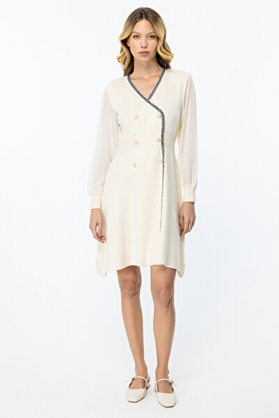 ON İnci Düğme Detaylı Midi Boy Elbise