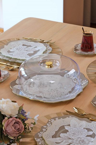 Glore Belize Gold Gilded Glass Cake Bowl