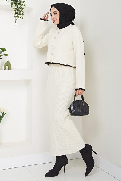 hafsamina Ecru Knitwear Cardigan and Gilet Set - Shepherd's Stitching Hm2613