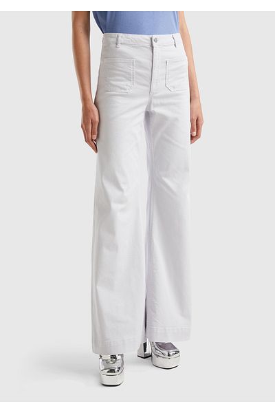 United Colors of Benetton Pantaloni de damă din denim evazați albastru pal