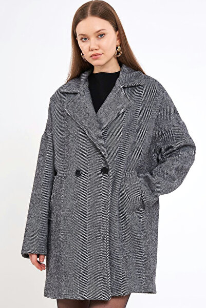 Naliru Balıksırtı Dokuma Kumaş Uzun Kollu Düşük Omuzlu Tek Düğmeli Çift Cepli...