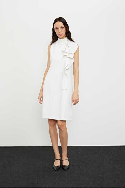 Roman Volanlı Kolsuz Crep Elbise Ekru K2411034_049