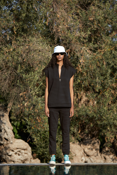 Nur OSKAY Adar, Siyah Süveter Eşofman  Takım