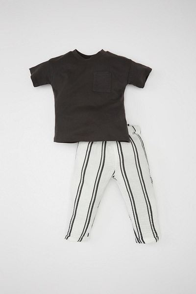 DeFacto 2-teiliges Set für Babys, Jungen, Rundhalsausschnitt, kurzärmeliges T-Shirt, gestreifte Hose, C3418a524sm