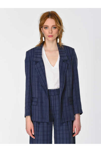 Roman Crep Detaylı Kareli Kadın Ceket Lacivert Y1916005_015