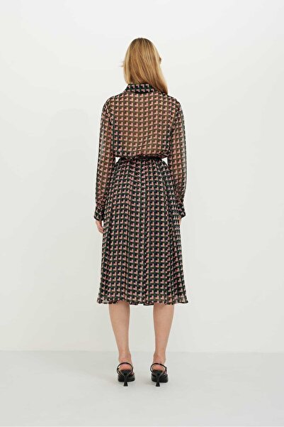 Roman Kemer Detaylı Şifon Elbise Standart Renk K2411023_089