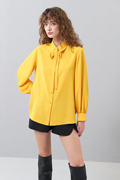 Roman Yakası Bağlama Detaylı Uzun Kol Gömlek Sarı K2513514_009