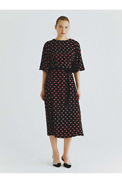 Roman Kuşaklı Puantiyeli Günlük Elbise Standart Renk K2011076_089