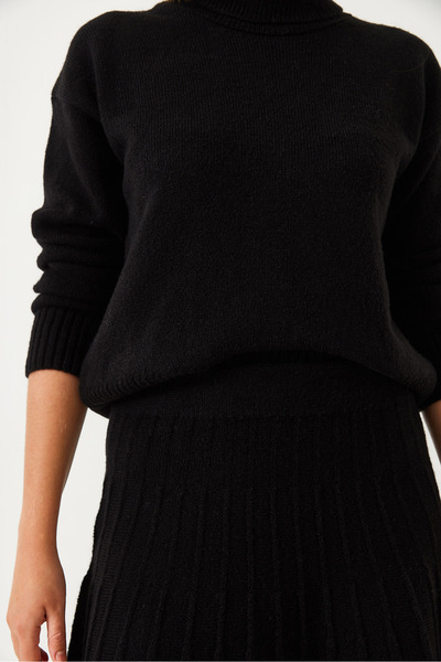 Bianco Lucci Set de tricotaje cu fustă pentru femei 20246911