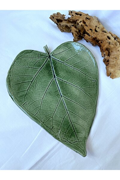 Sfenks. Seramik yaprak dekoratif tabak