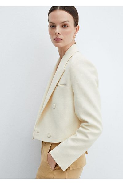 MANGO Woman Dvouřadé krátké sako