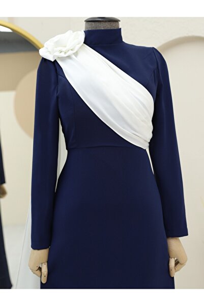 Modamorfo Вечірнє плаття з плечовими деталями та плісированим низом - Laci