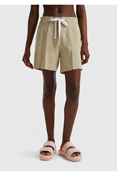 United Colors of Benetton Pantaloni scurți de damă ecru 100% lioză cu șnur în...