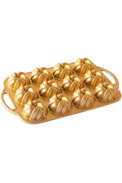 nordicware 75. مجموعة مكونة من 12 قطعة من قوالب الكيك المحبوكة الصغيرة الخاصة...