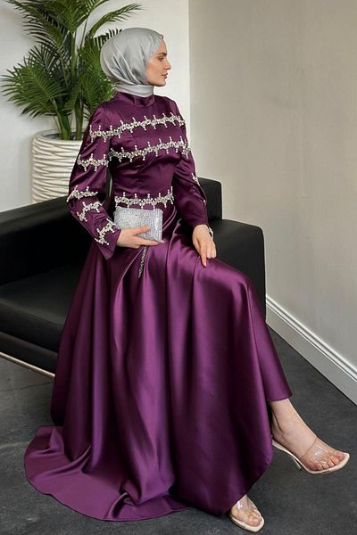 MERVEN AKYÜZ Plum Onsra Stone Evening Dress