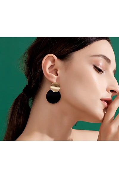 stain Buy Velvety Gold Black Elegant Earrings