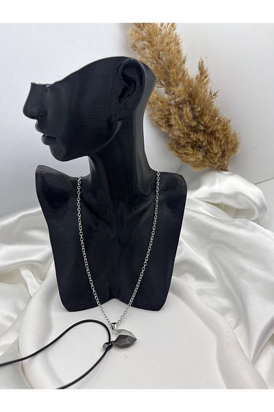 Store Dear Necklace