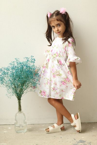 KÜÇÜĞÜM BUTİK Λευκό φόντο Ροζ Μωβ Floral Κοριτσίστικο Φόρεμα