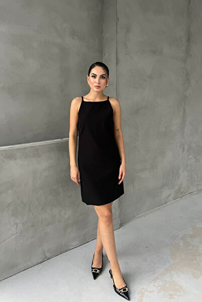 Seda Yalçın Atelier Rochie scurtă neagră cu bretele